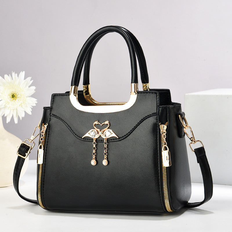 Retro Portable Crossbody Large Capacity Commuter Bag