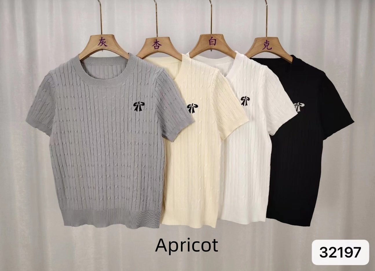 Twist Round Neck Embroidered Short-sleeved T-shirt Short Inner Sweater