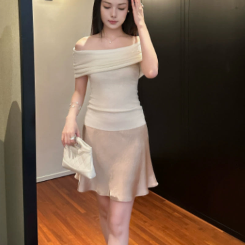 Oblique Cut Satin Crepe Skirt  Acetate