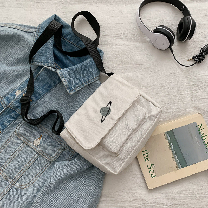 Men's And Women's Fashion Retro Embroidered Canvas Bag