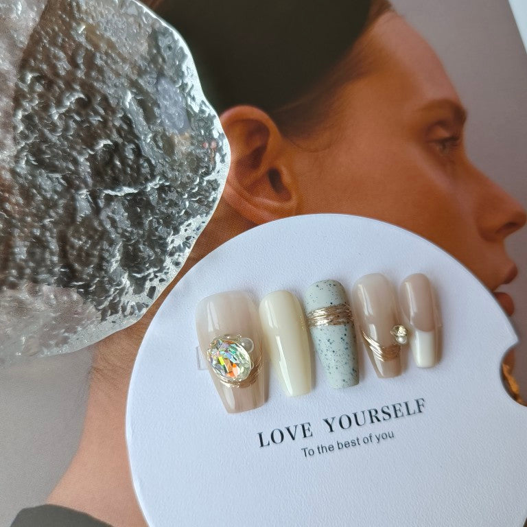Autumn And Winter Atmosphere Wear Nail Patch Warm Color High Sense Metallic Pile Rhinestone