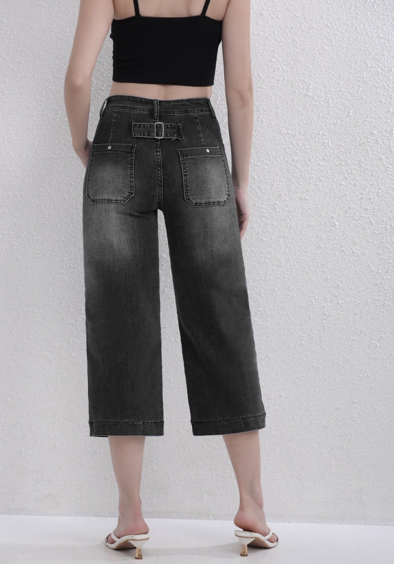 Stretchy Straight-leg Cropped Denim Jeans
