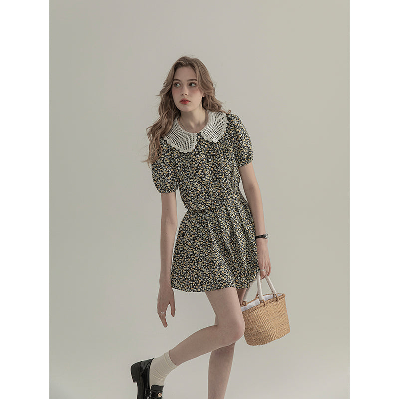 Bubble Sleeved Floral Short Sleeved Top For Women