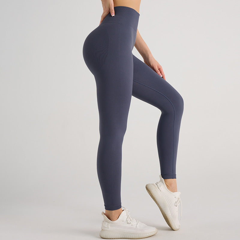 Sømløse Sports Leggings med V-talje og Ferskenhofteeffekt til Udendørsbrug