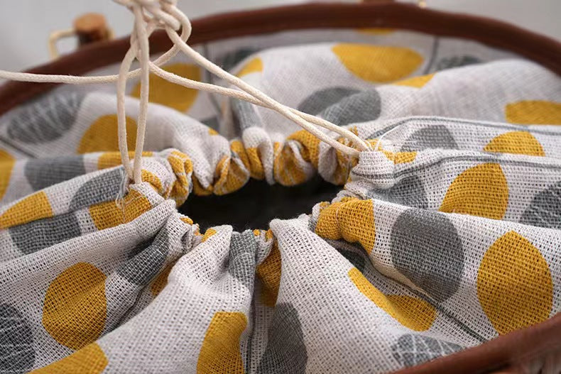 Vintage Hand-woven Acrylic Handle Women's Woven Tote