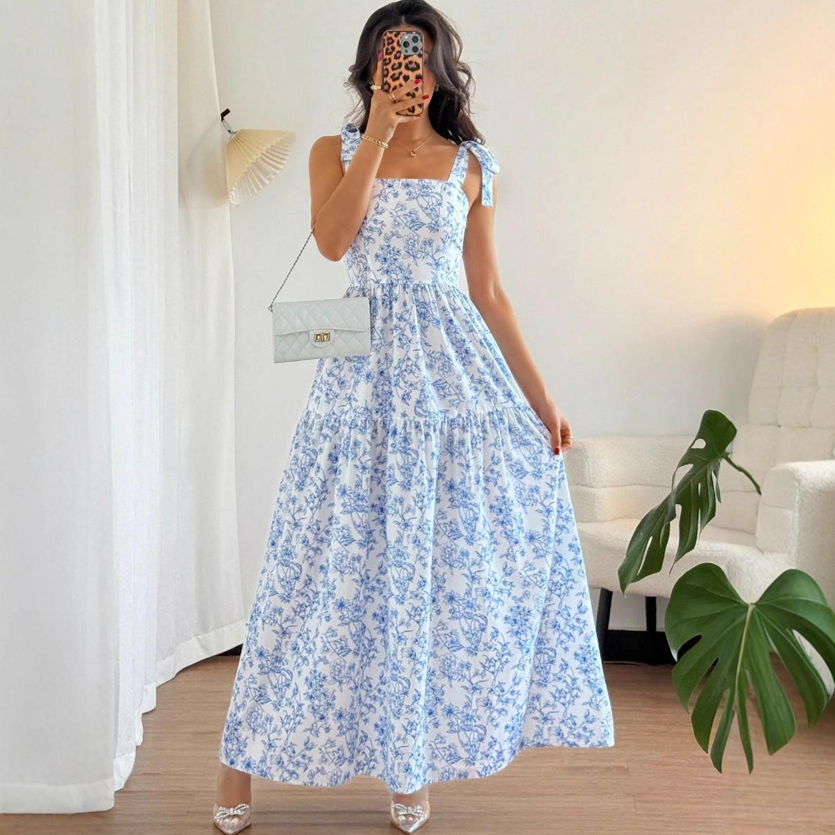 Fashionable Minimalist And Slim Fit Womens Dress