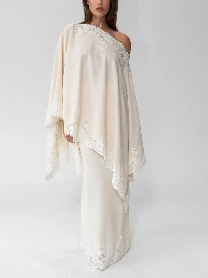 Elegant And Luxurious Lace-trimmed Shawl Dress