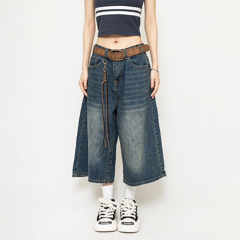 High-waisted Denim Capri Pants For Spring And Summer With A Retro Vibe