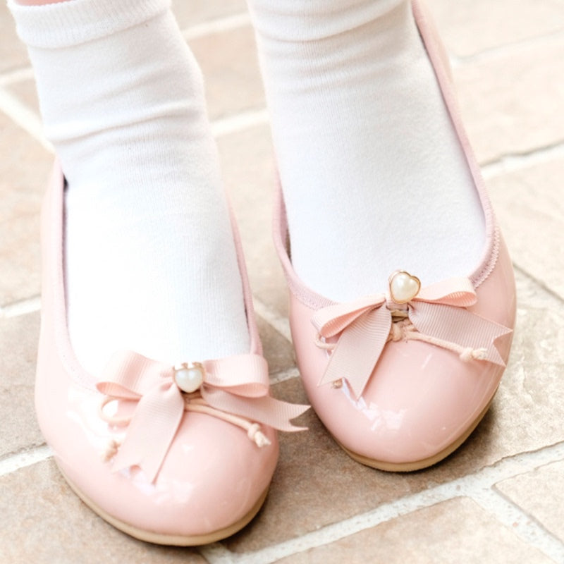 Lovely Pearl Bow Bright Leather Round Toe Flat Shoes