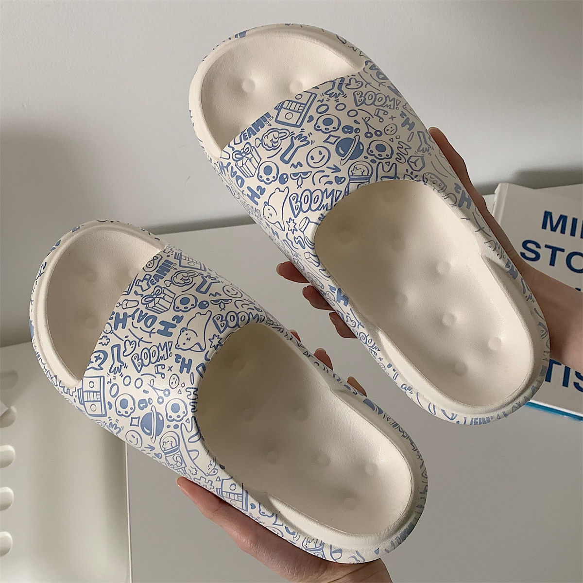 Women's Creative Anti-Slip Thick Sole Graffiti Slippers