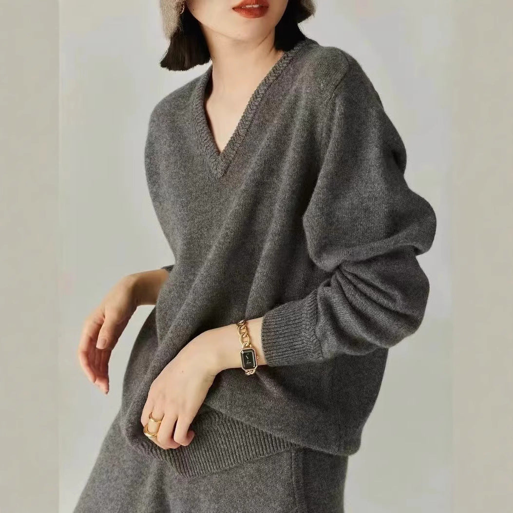 Women's V-neck Sweater Knitted Bottoming Shirt