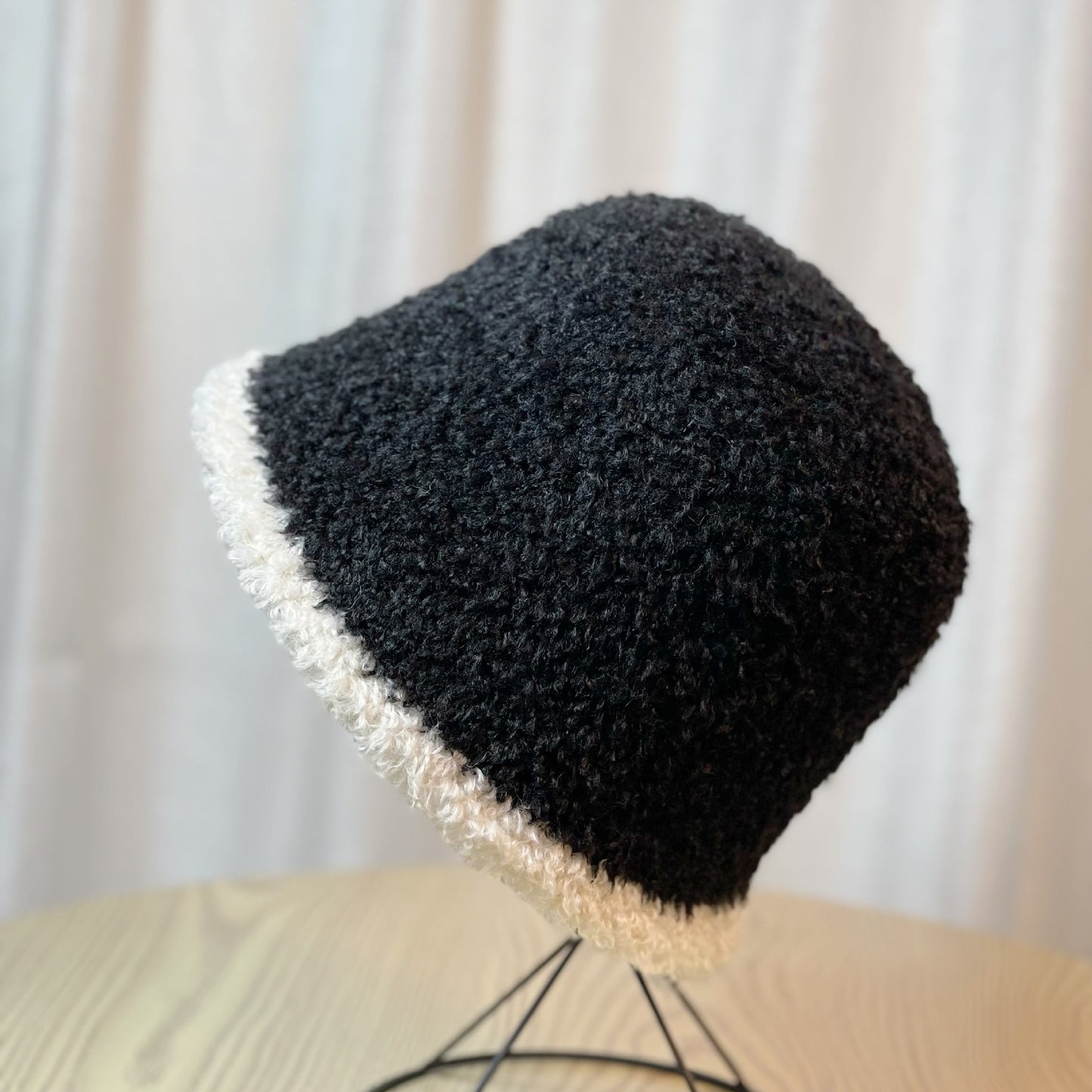 Women's Striped Plush Bucket Hat