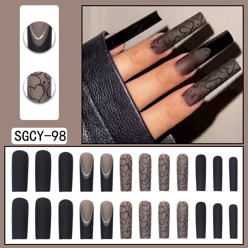 Moderigtige og trendy neglemærker