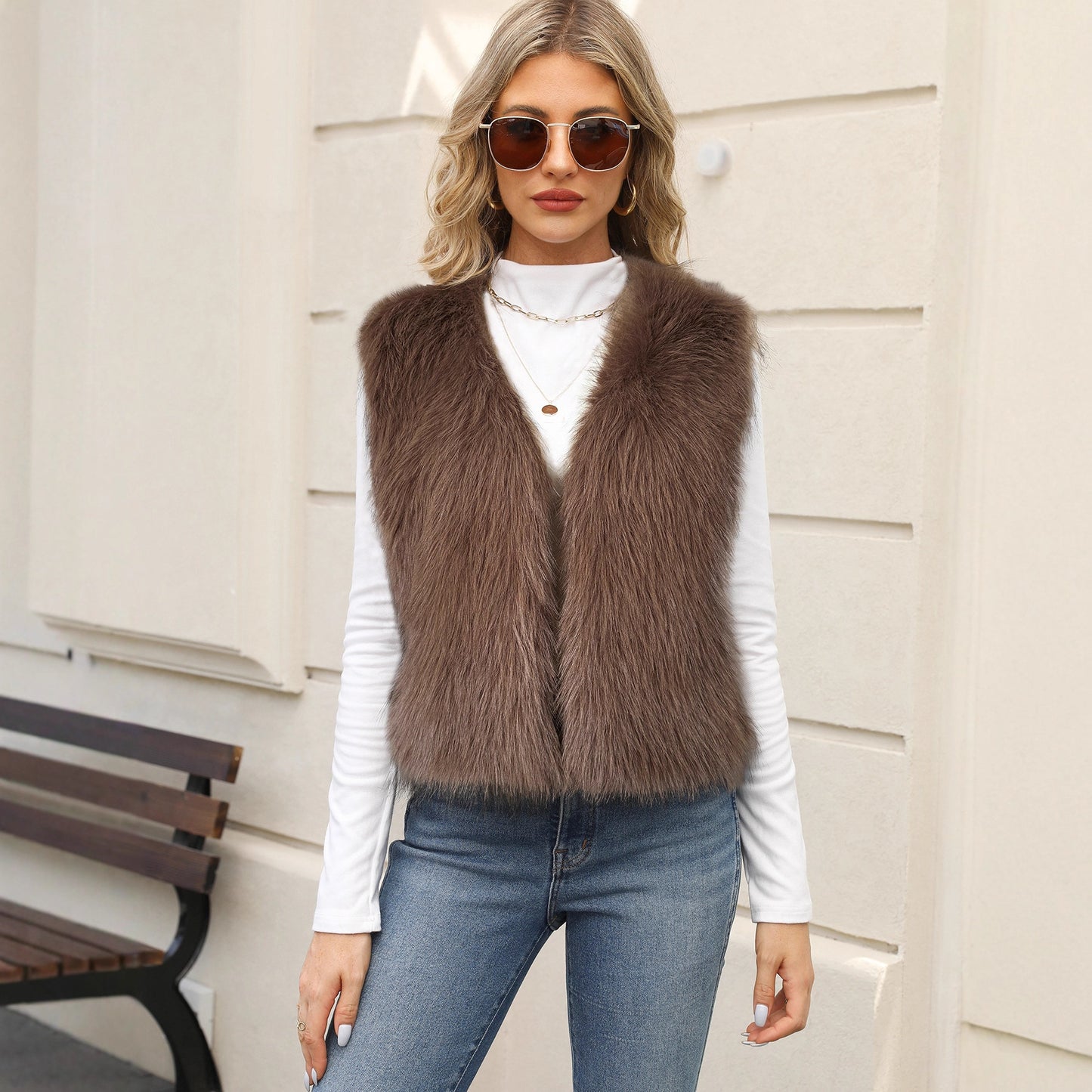 Eco-friendly Faux Fur Vest For Men And Women From Europe And The US