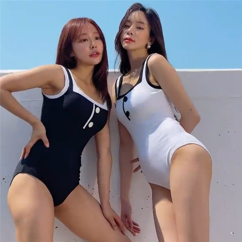 Slim Looking Belly Covering Black And White Stitching Bikini