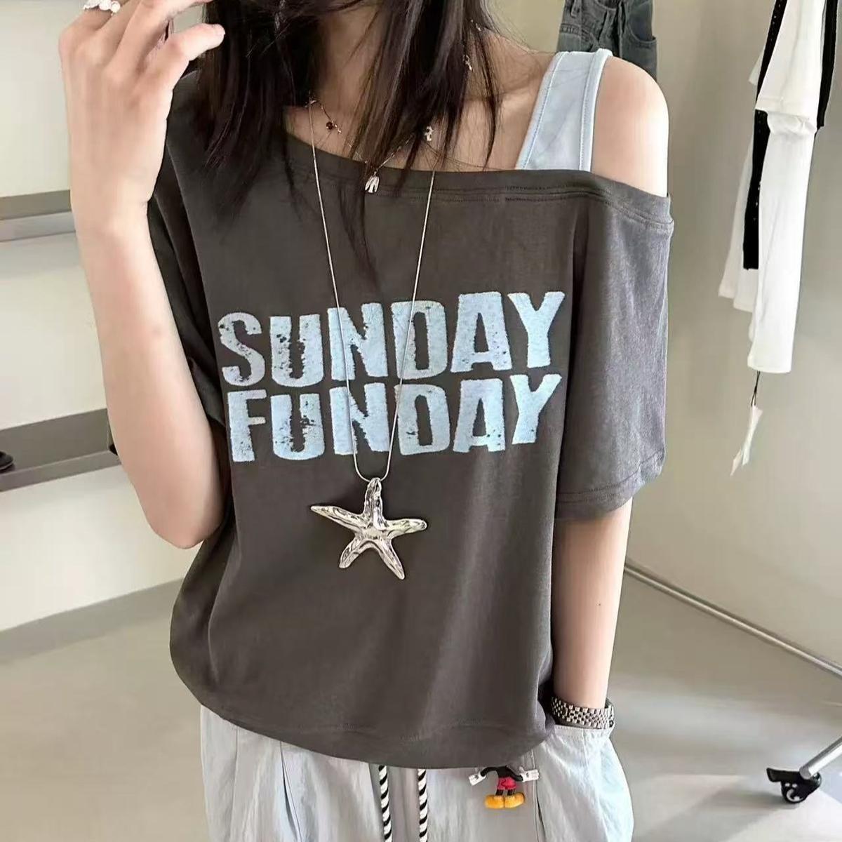 Kortærmet løs, slankende T-shirt-top