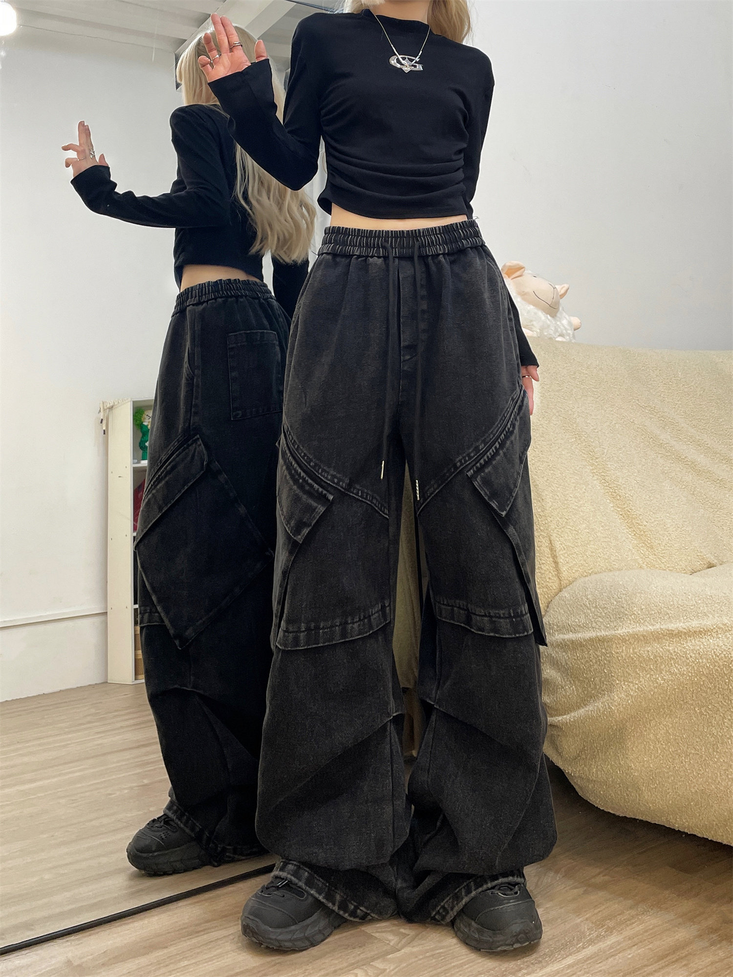 New Womens American Style Retro Workwear Jeans With A Thick Wide Leg Design