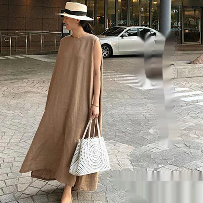 Womens Sleeveless Crew-neck Dress With Side Slit