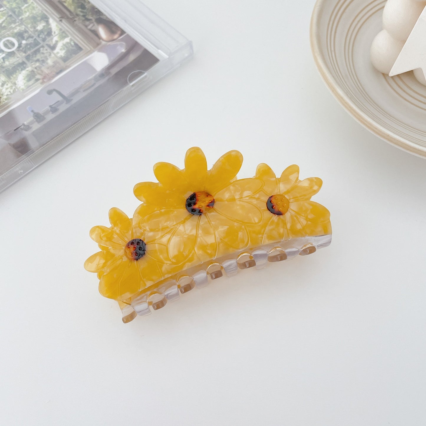 French Niche Design Interesting Eye Tulip Hairpin