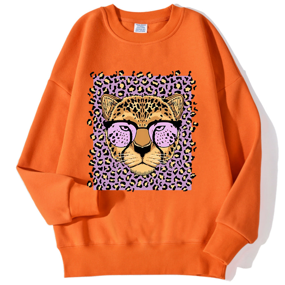 Afslappet løs sweatshirt med fleecefor til kvinder med leopardprint