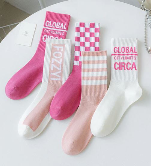 Women's Medium Length Cartoon Jacquard Socks