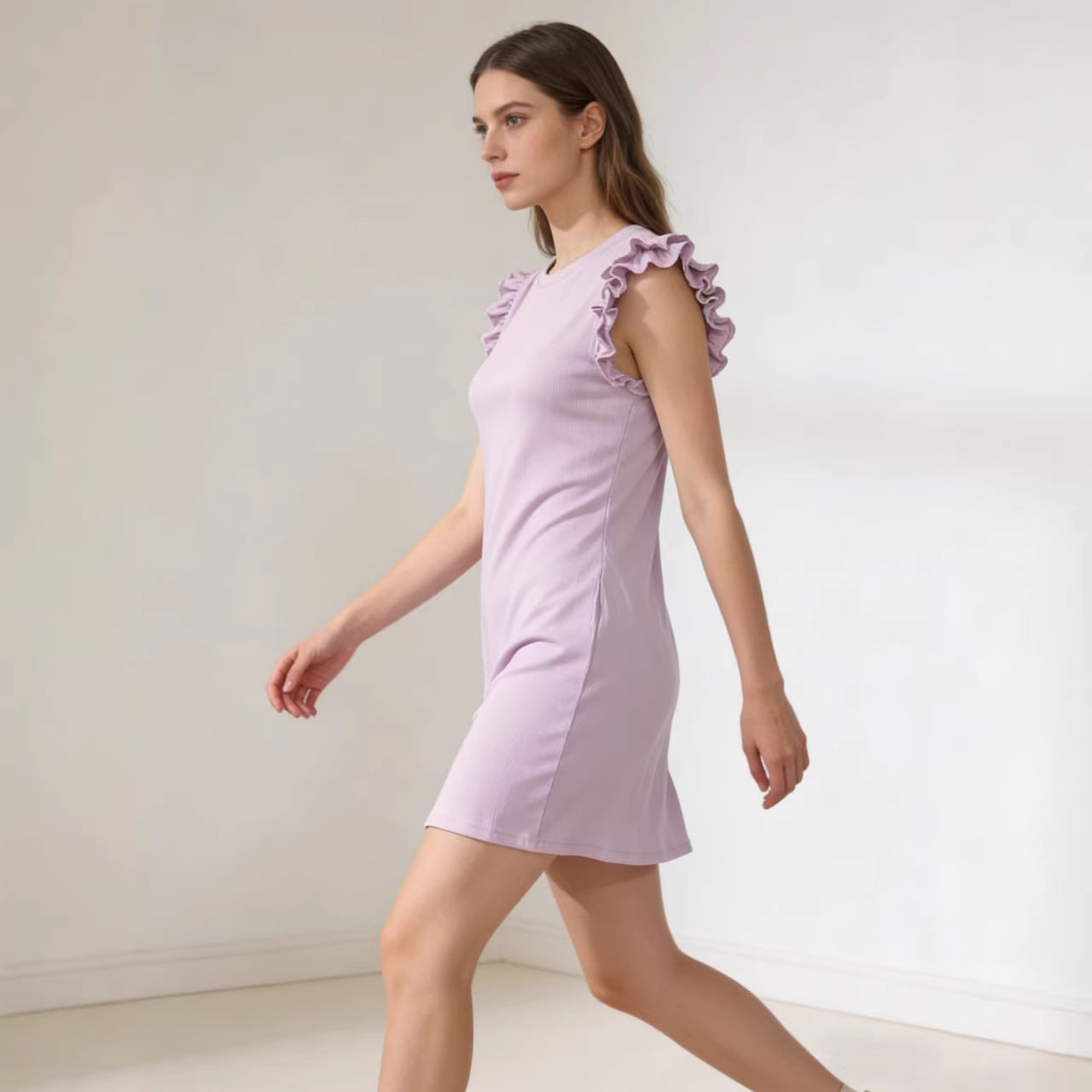 Solid-color Sleeveless Form-fitting Dress With A Crew Neck