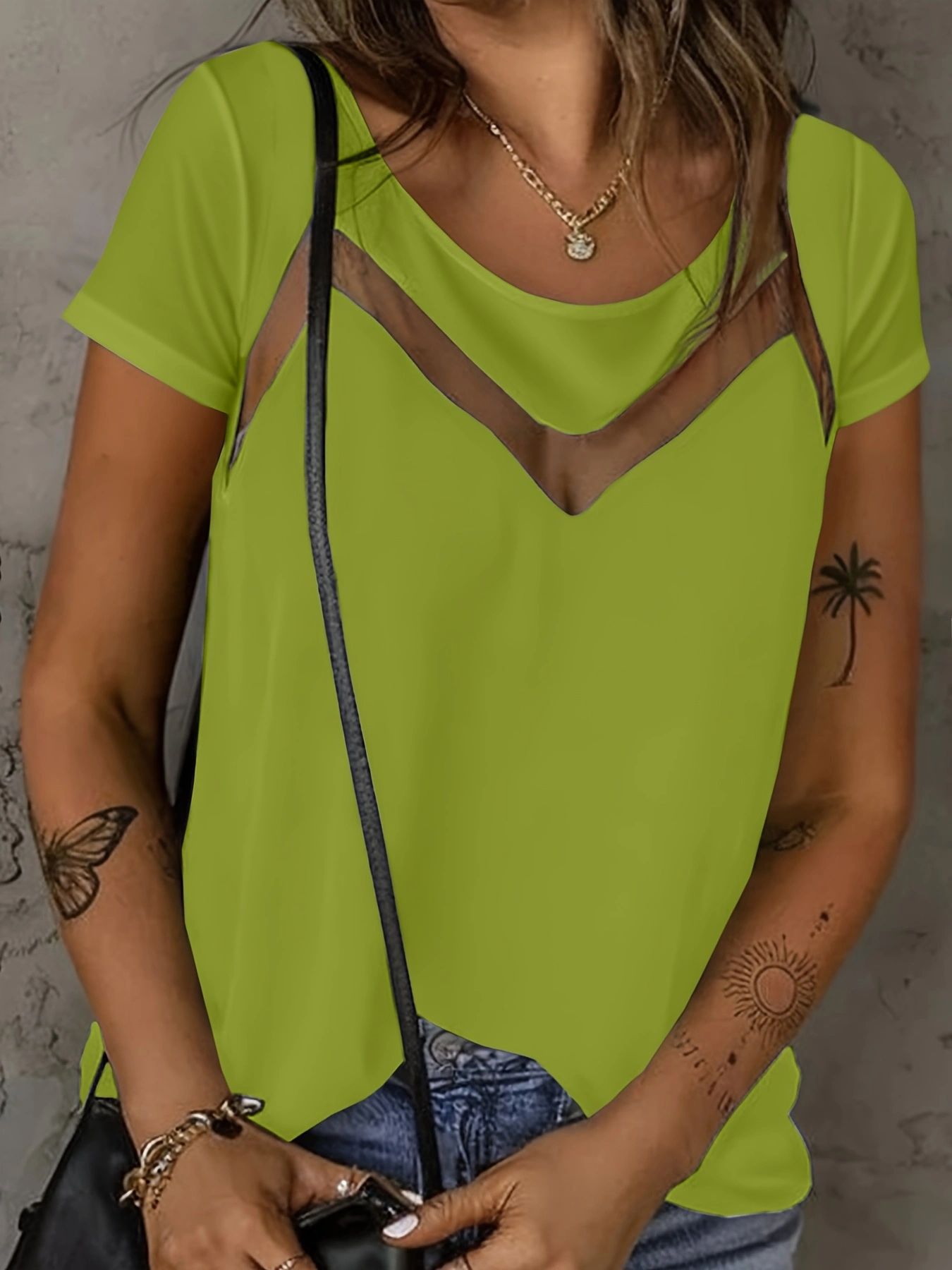Fashionable Minimalist And Sexy Design Womens Top