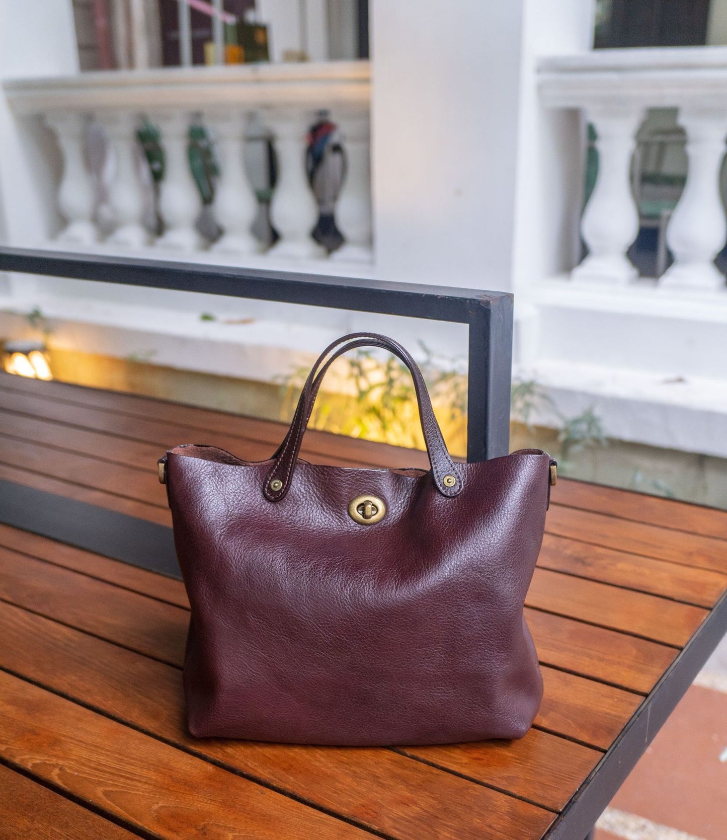 Vintage Full-Grain Vegetable-Tanned Leather Tote Bag