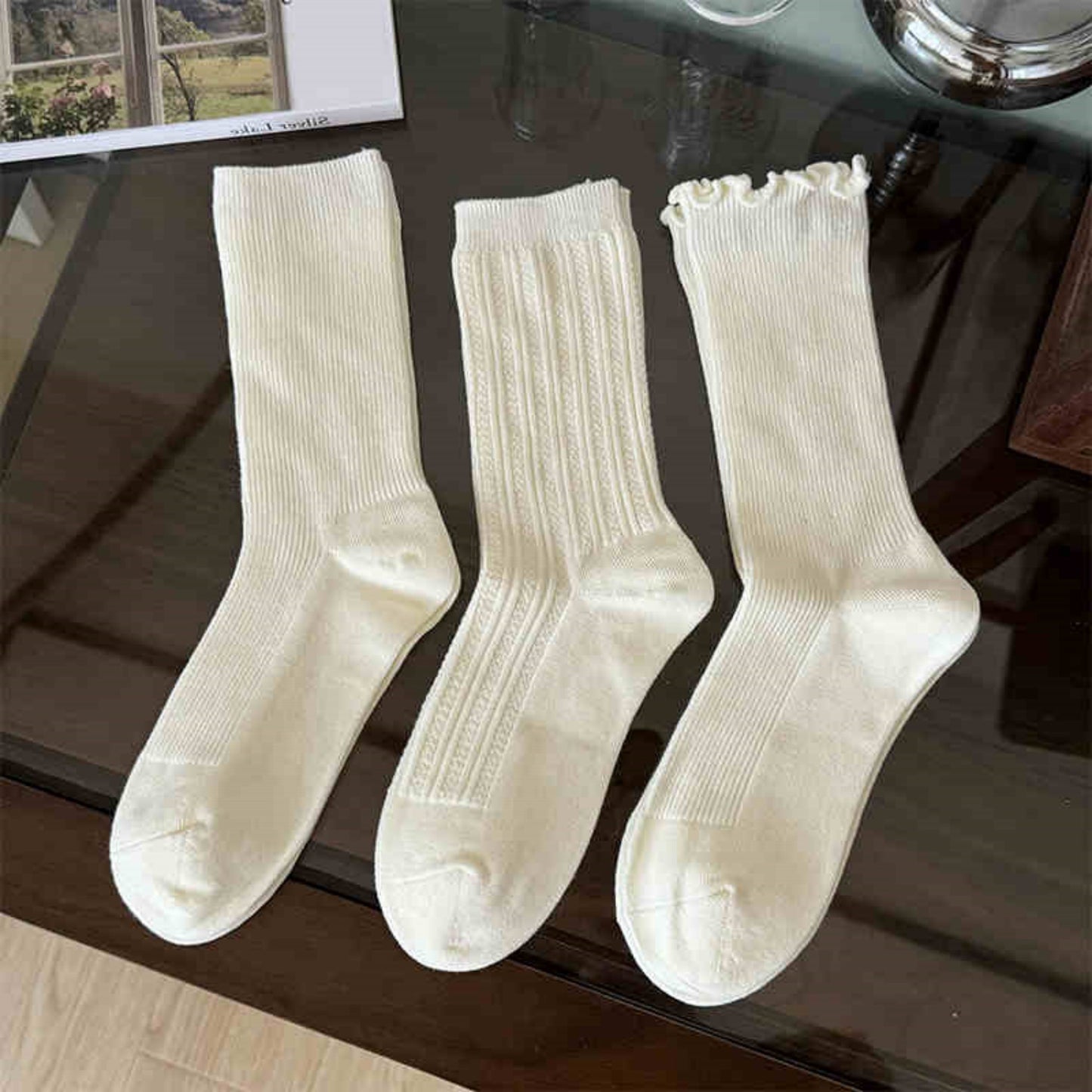 Ear Fungus Edge Mid Tube Socks For Spring And Autumn Styles