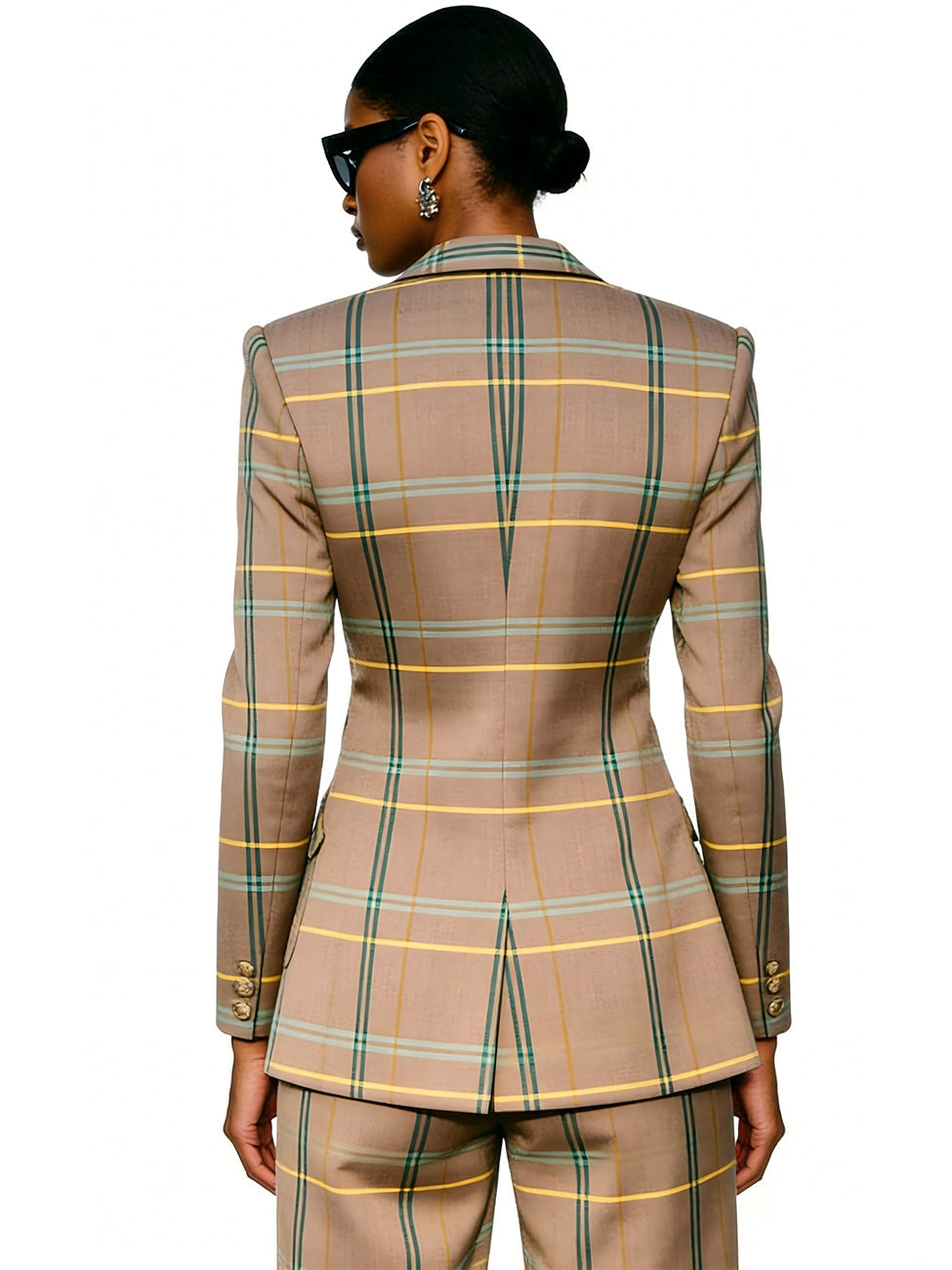 New Casual Suit Featuring A Tailored Long-sleeve Blazer And Slim-fit Trousers