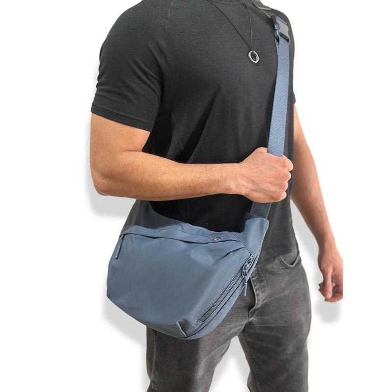 Shoulder Strap And Modern Design