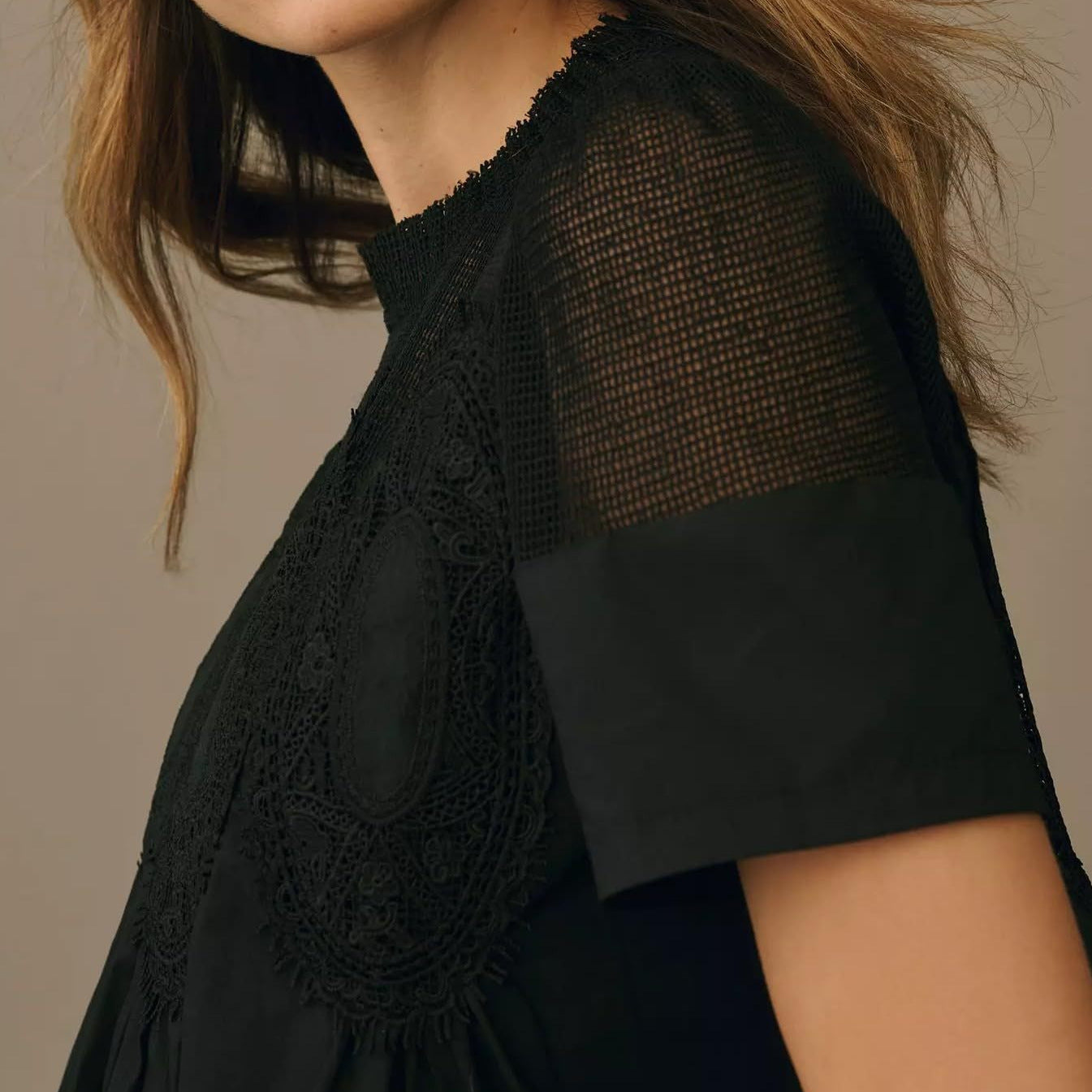 Women's Fashionable Lace-trimmed Crew-neck Embroidered Solid-color Loose Top