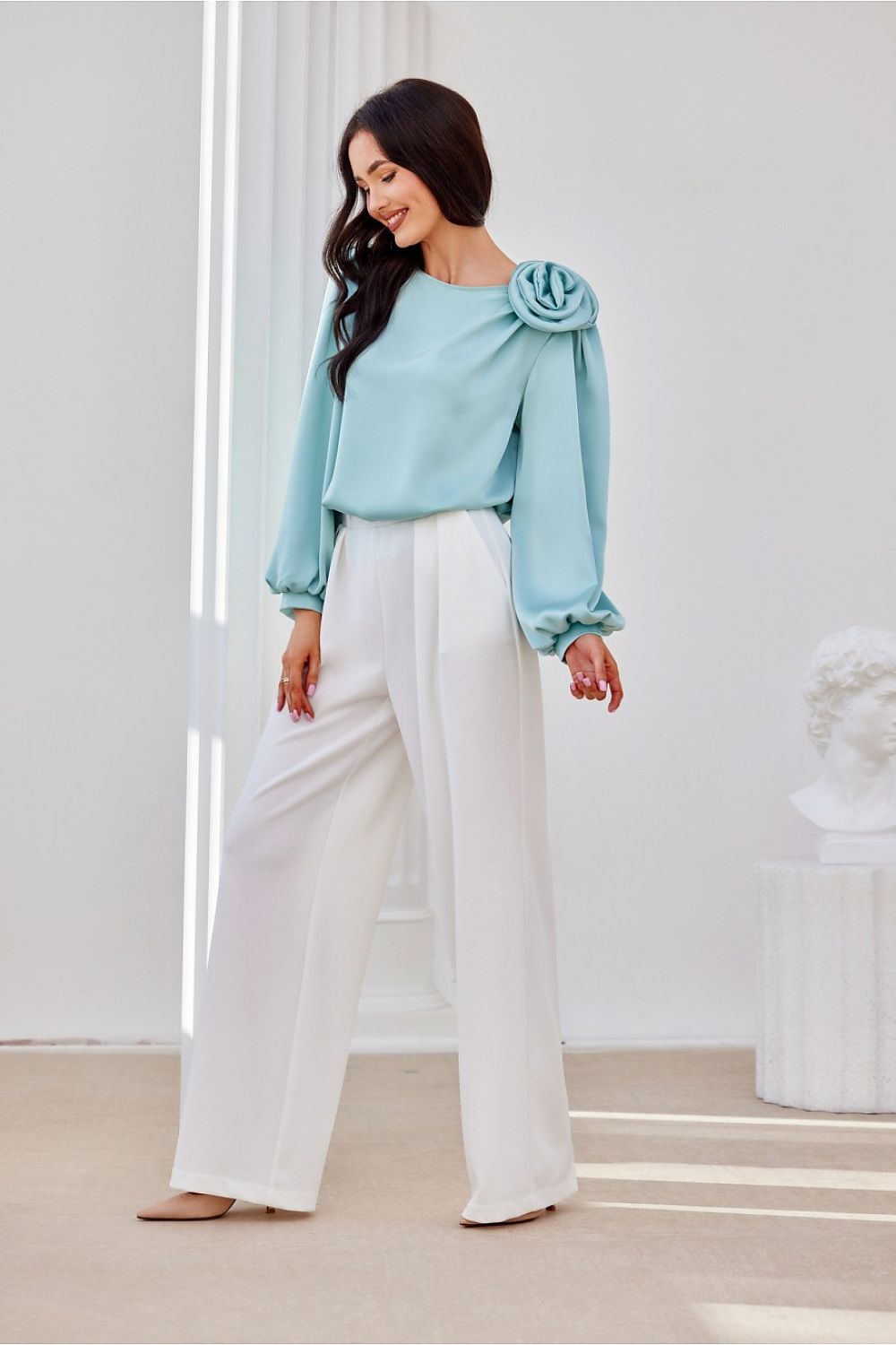 Women's Elegant Unique And Fashionable Shirt Top