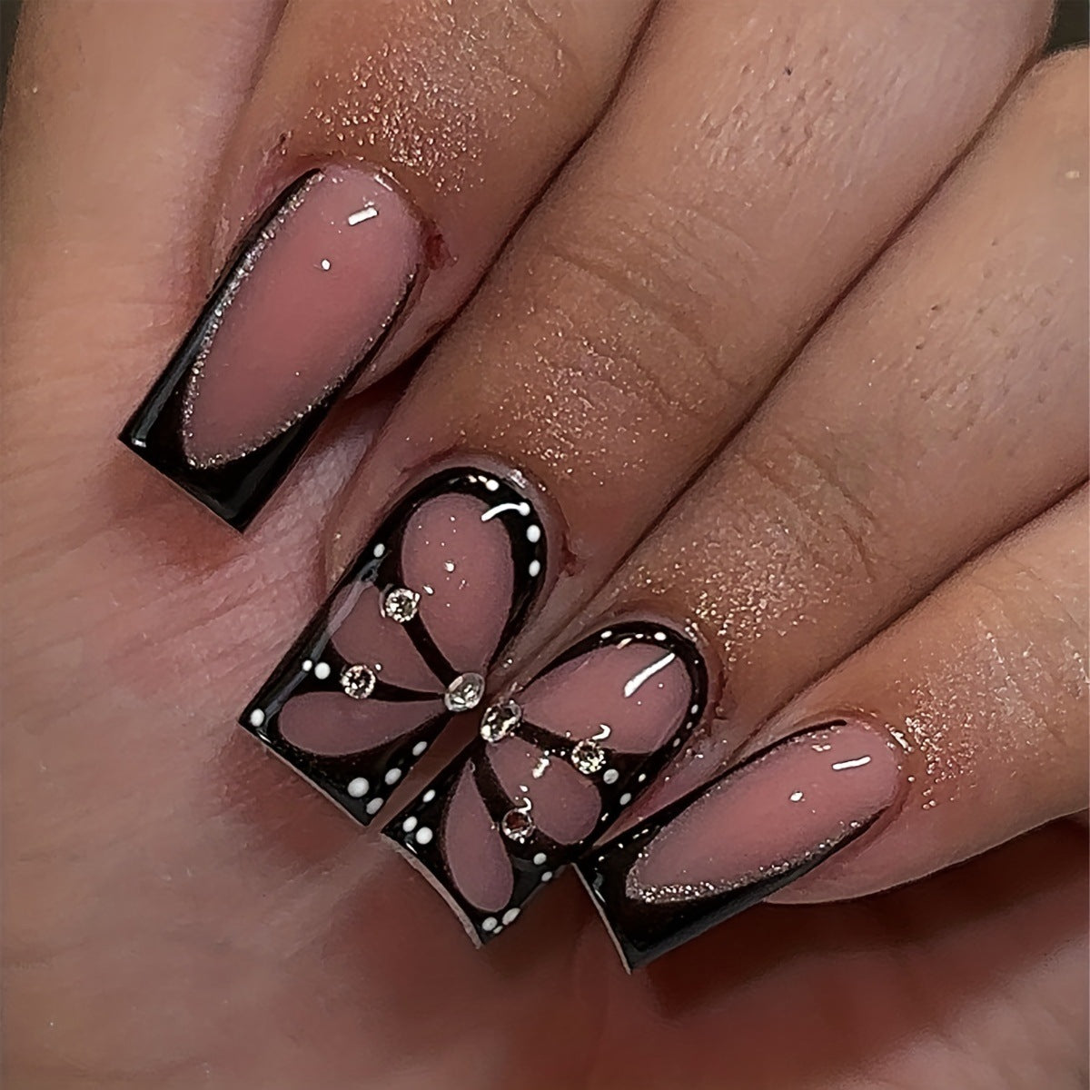 Nail Art High Fashion Simple Rhinestone Butterfly Flower Cow Wear Nail 24 Pieces