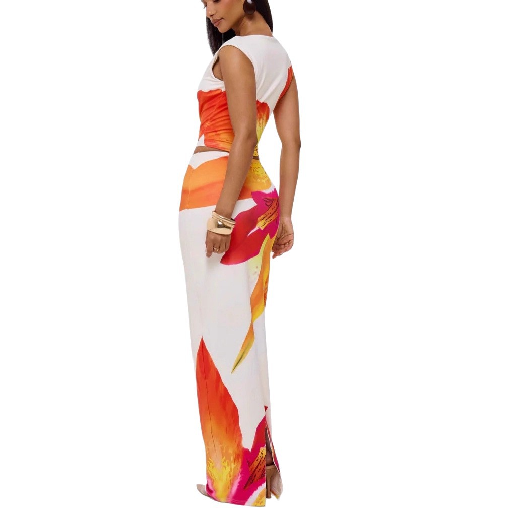 Fashionable Printed Sleeveless Crew-Neck Short T-Shirt And Casual Hip-Hugging Maxi Skirt Set For Vacation Style