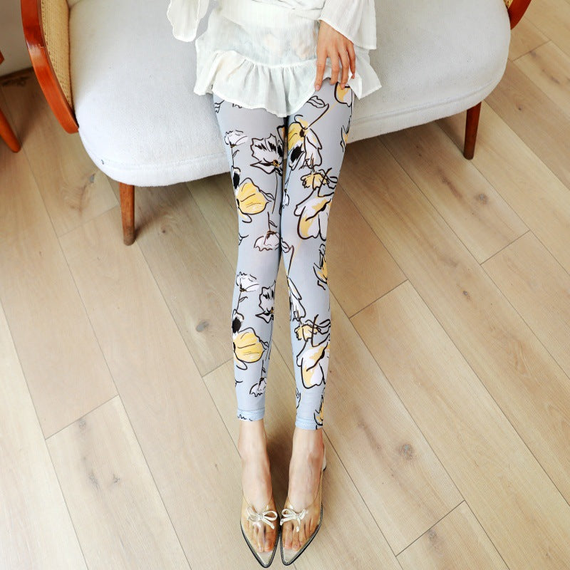 Fashionable Stretchy Mesh Pants With Printed Design