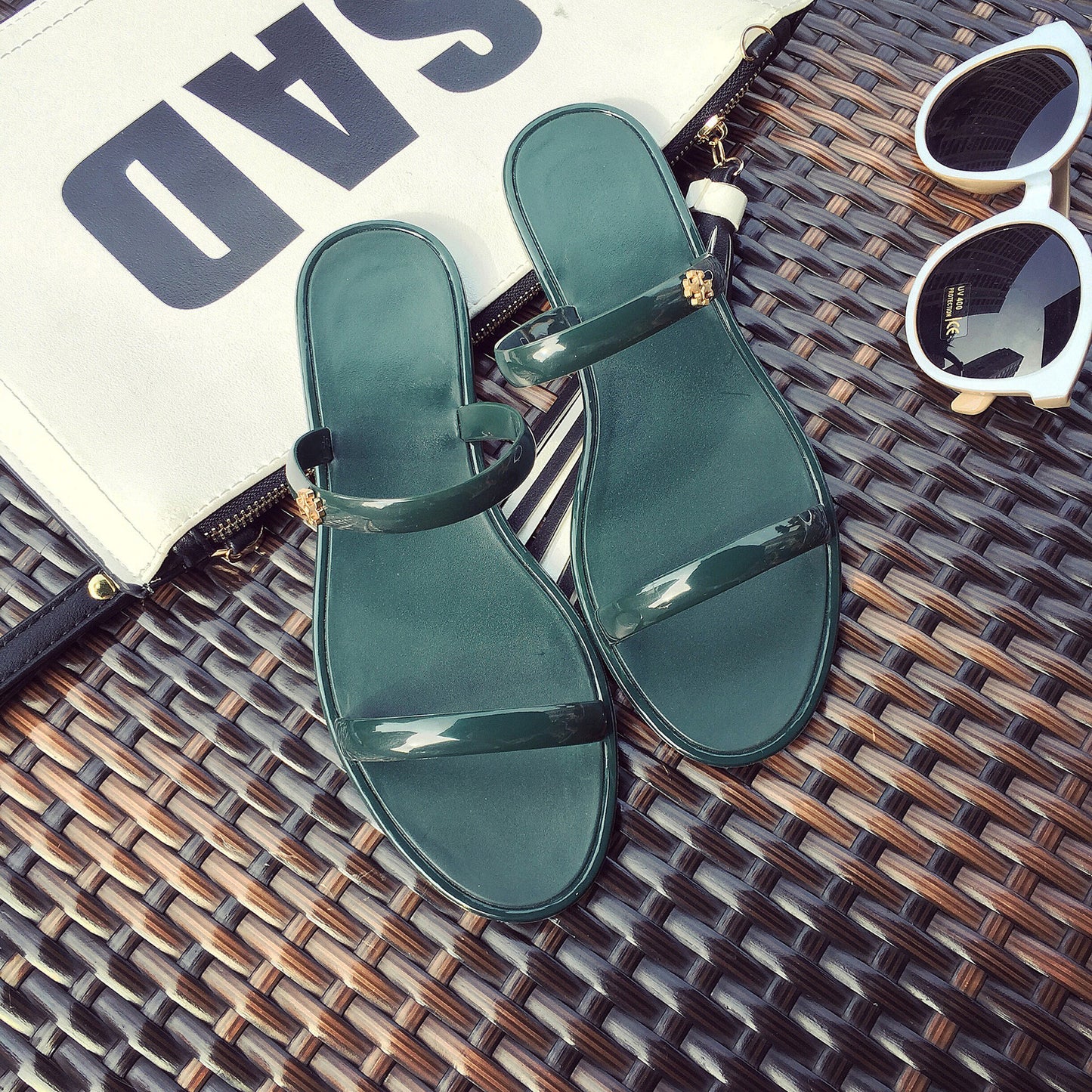 Ladies Double Belt Sandals And Slippers For Outer Wear On The Beach