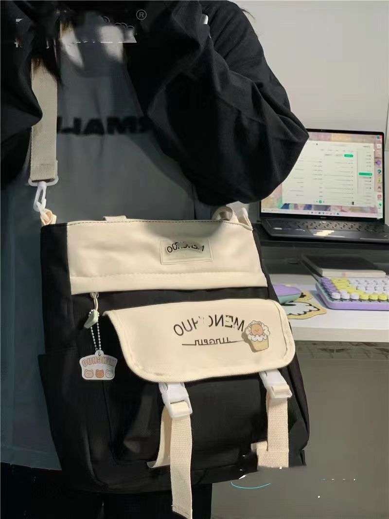 Versatile Preppy Large Capacity Also Works As A Shoulder Bag