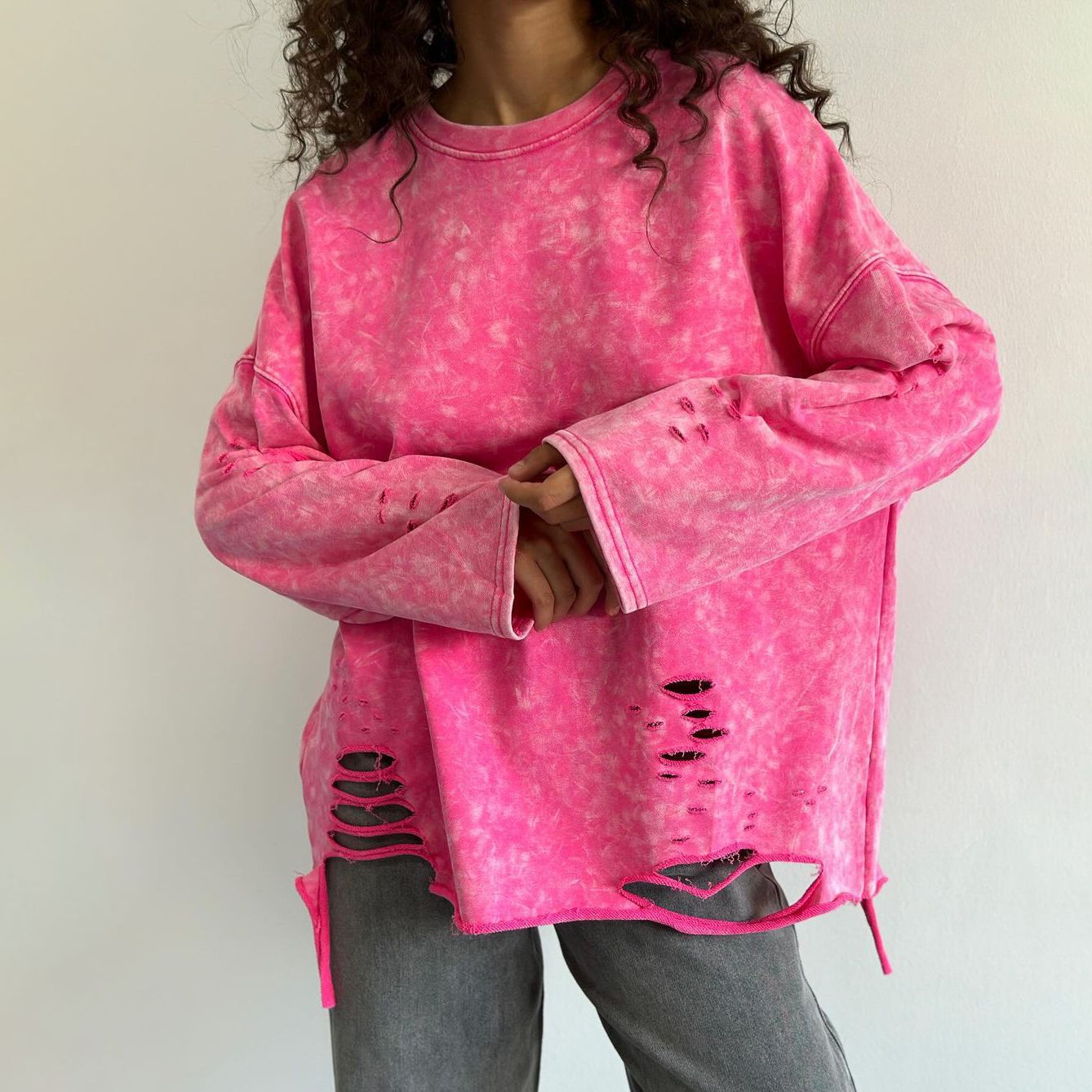 Dame ribbet sweaterjakke med rund hals