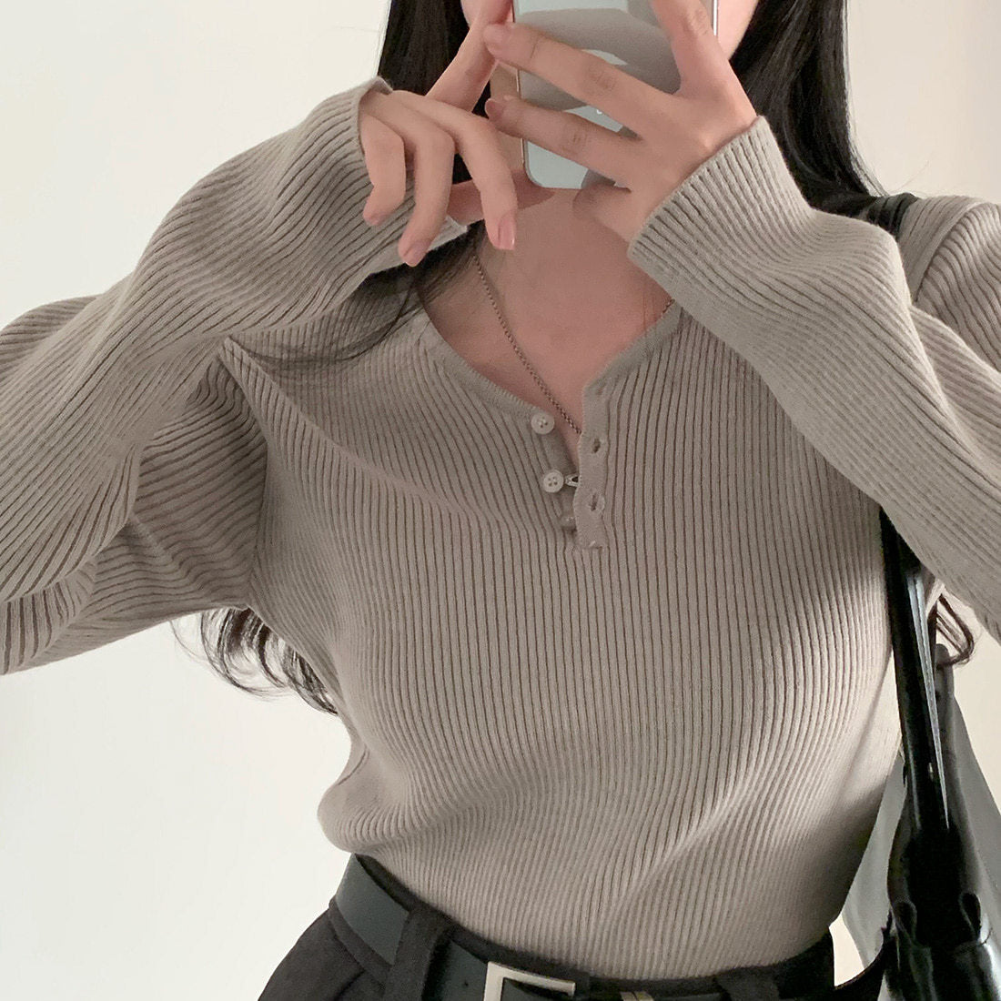 Leisure Day WANGXING Button V-neck Sweater