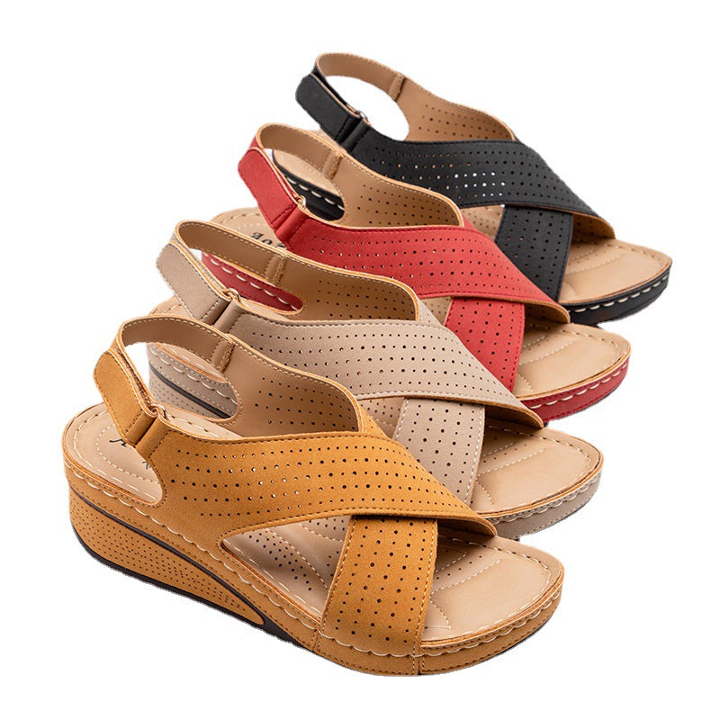Sommersandaler til kvinder kilehæle med velcro