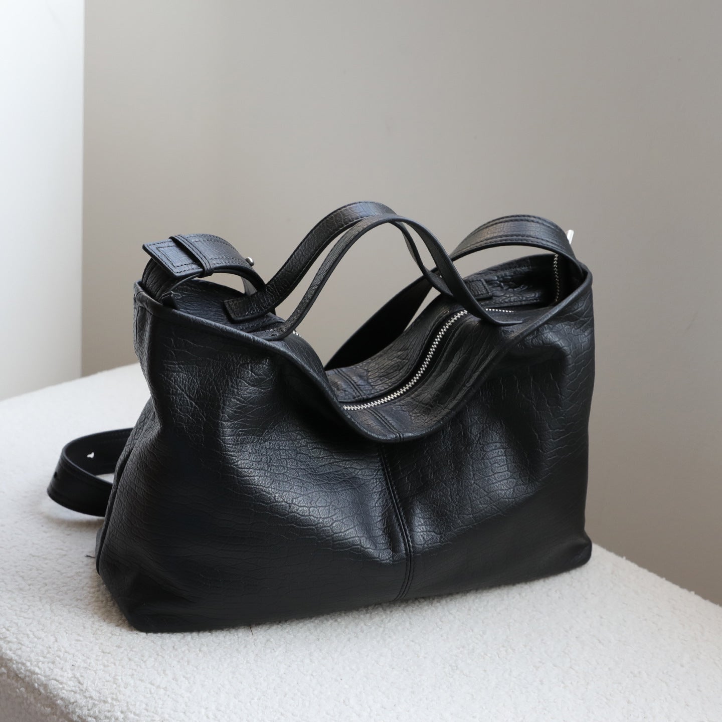 Commuter Shouldercrossbody Pillow Leather Bag