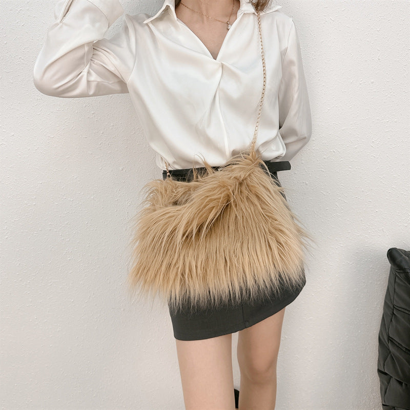 Cross-border NImitated Tibet Sheep Fur Square Bag Plush Personality Style Hand Holding Clutch