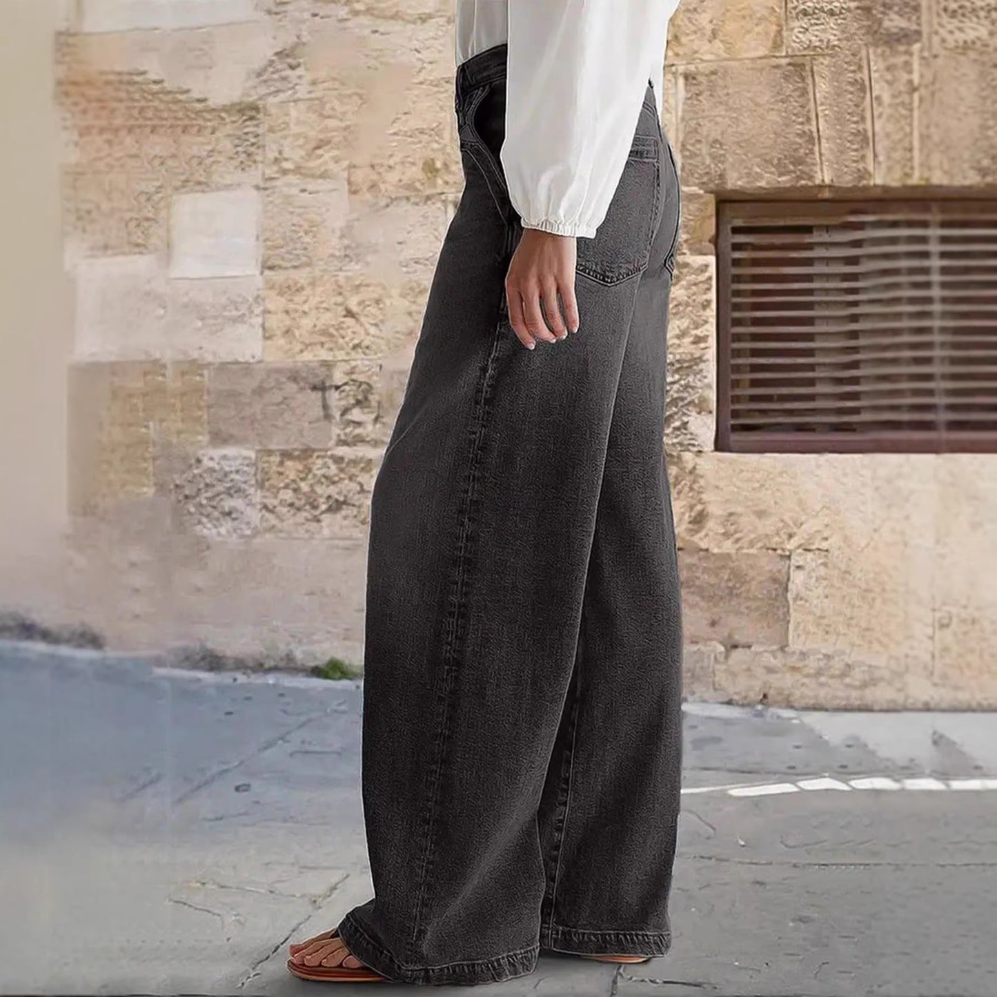 Womens Straight-leg Jeans With Stretch