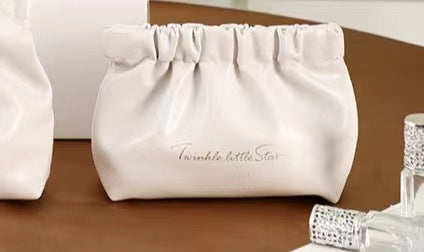 Good-looking Hand-held Portable Cosmetic Bag