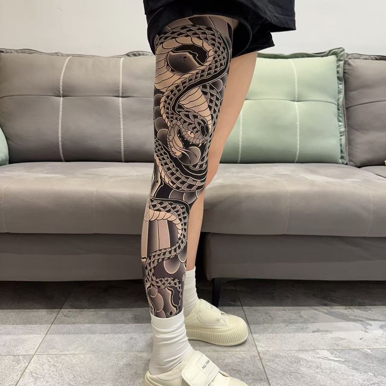 Tattoo Embroidery For Stockings Faded Single Tube Japanese Style