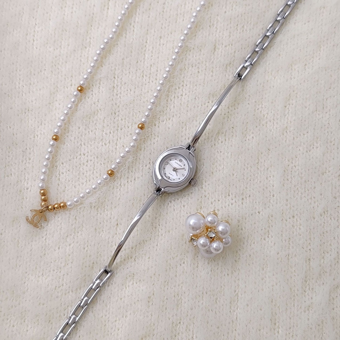 Small Bracelet Women's Watch Simple Good-looking Quartz Watch