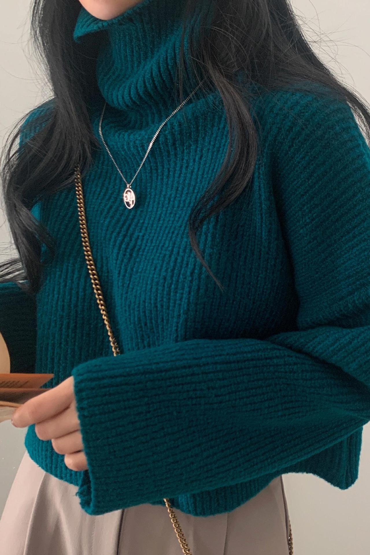 Thick Turtleneck Women's Long-sleeved Short Sweater