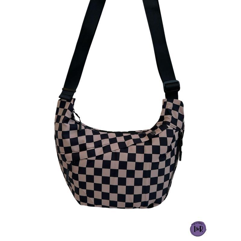 Shoulder Strap And Modern Design