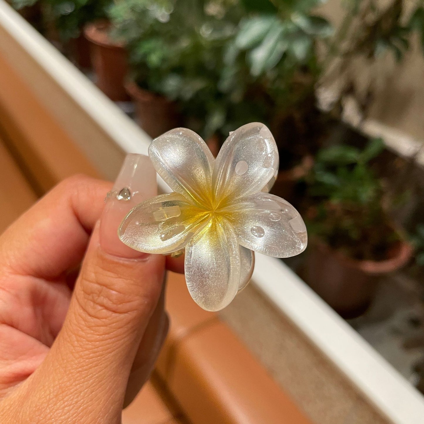Plumeria Rubra Grip Flower Barrettes Female 4CM
